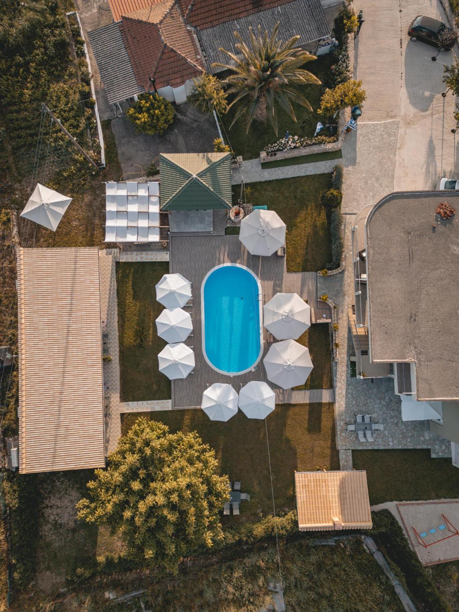 Tsanis Estate Aparthotel Parga Buitenkant foto
